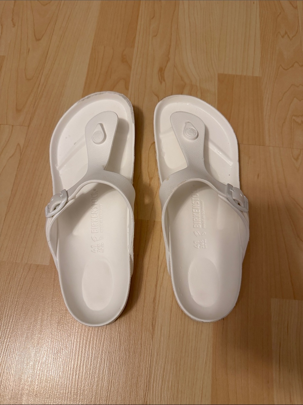 Birkenstock womens White EVA Thong Gizeh-Style Sandals size 41/10.5